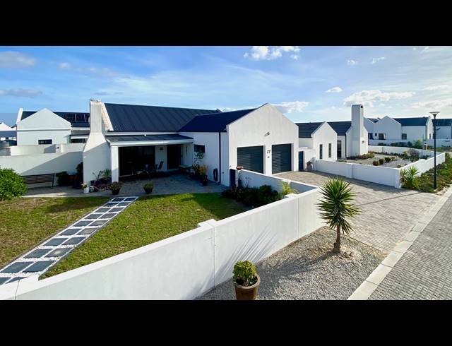 3 BEDROOM HOUSE FOR SALE IN ATLANTIC SANDS PRIVATE ESTATE